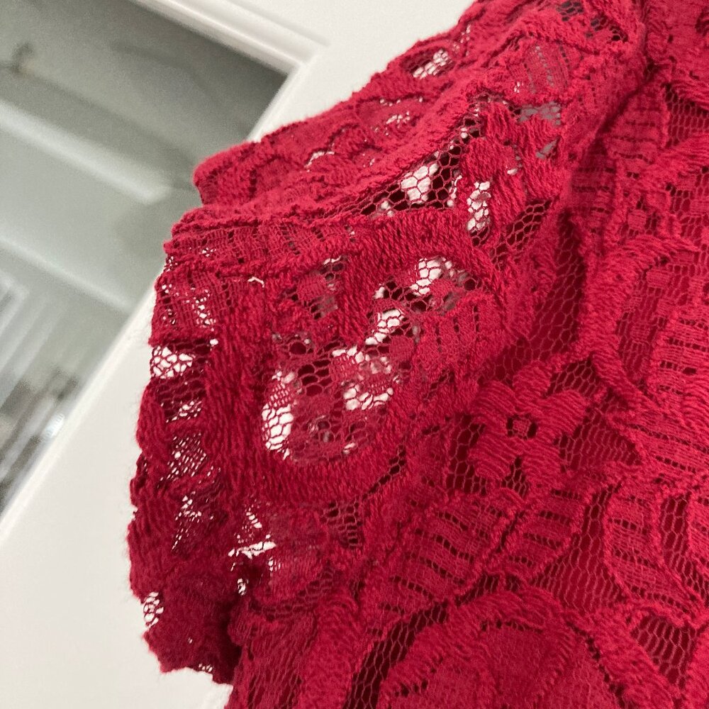 Miss Chievous Red Short Sleeve Crochet Dress Medium - Picture 11 of 15